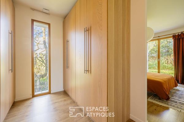 Villa confidentielle aux prestations remarquables, nichée dans un écrin de verdure