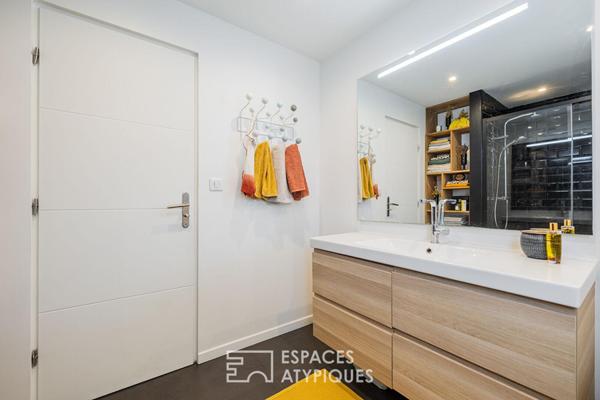 Villa confidentielle aux prestations remarquables, nichée dans un écrin de verdure