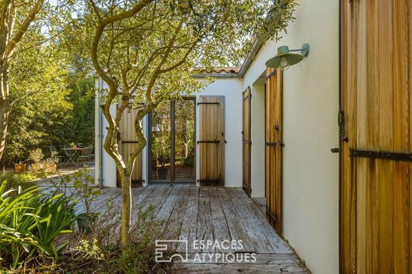 Villa confidentielle aux prestations remarquables, nichée dans un écrin de verdure