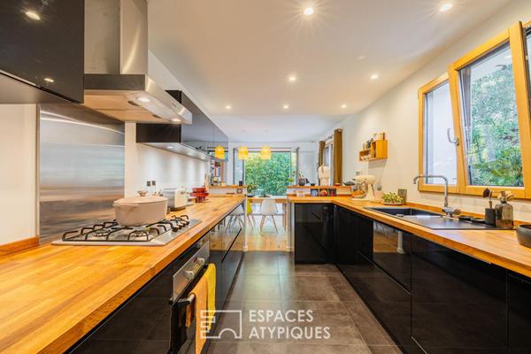 Villa confidentielle aux prestations remarquables, nichée dans un écrin de verdure