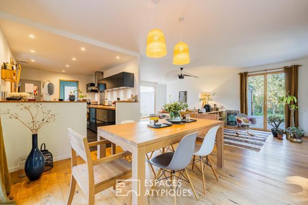 Villa confidentielle aux prestations remarquables, nichée dans un écrin de verdure