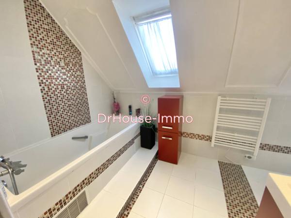 Maison à vendre 10 pièces de 225 m²