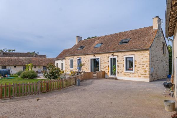 Maison à NEUVILLE-SUR-SARTHE, 72190 - 6 pièces 145m²