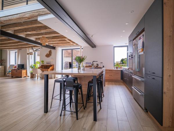 Maison à NEUVILLE-SUR-SARTHE, 72190 - 6 pièces 145m²