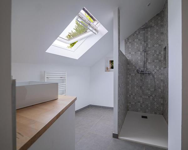 Maison à NEUVILLE-SUR-SARTHE, 72190 - 6 pièces 145m²