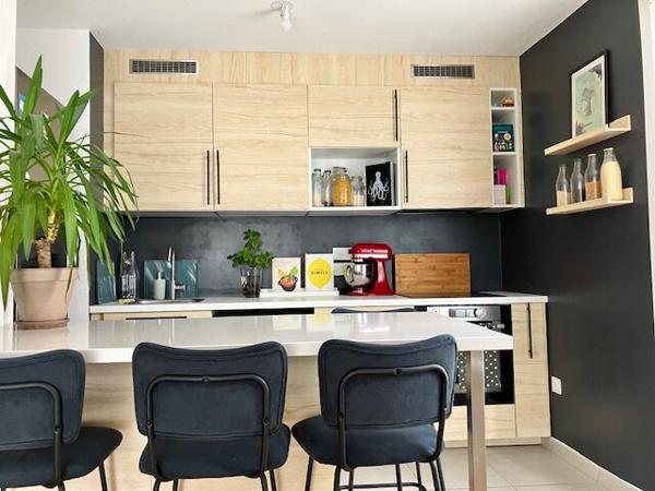 Appartement meublé 3 pièce(s) 63 m2 - Saint Germain En Laye Loyer 1 600 €/mois charges comprises **  - Référence  18297
