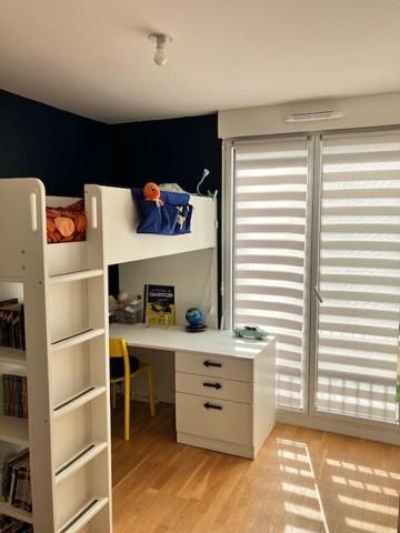 Appartement meublé 3 pièce(s) 63 m2 - Saint Germain En Laye Loyer 1 600 €/mois charges comprises **  - Référence  18297