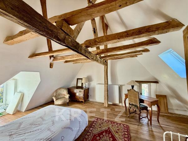 Petit Manoir du XVIe siècle dépendances et parc de près d’1ha en Haut Anjou