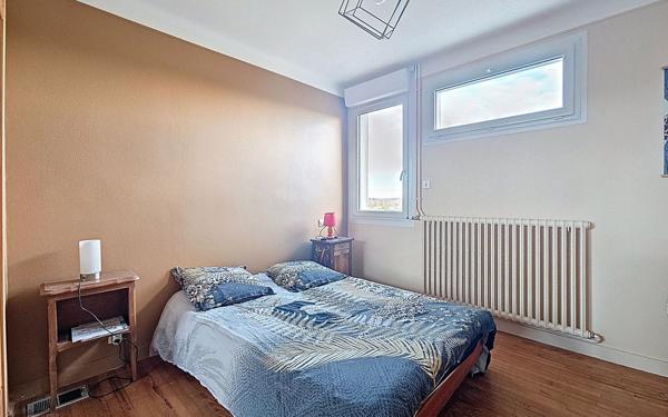 Maison à vendre    8 pièces •  Plouescat