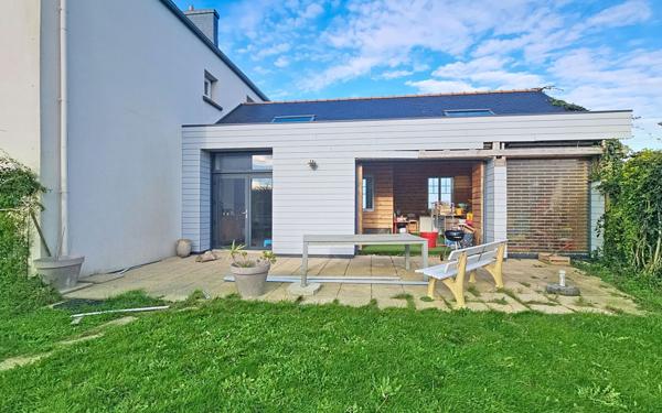 Maison à vendre    8 pièces •  Plouescat