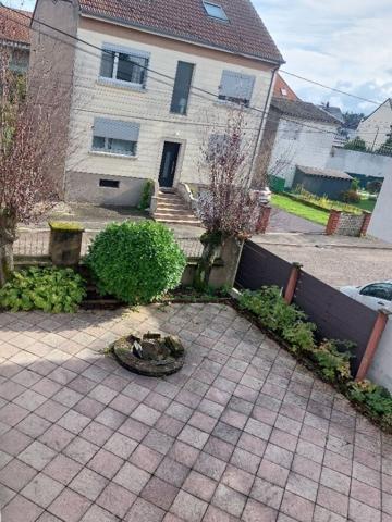 Achat maison près de HOMBOURG HAUT - 8 pièce(s) - 182 m² - 124 000 €