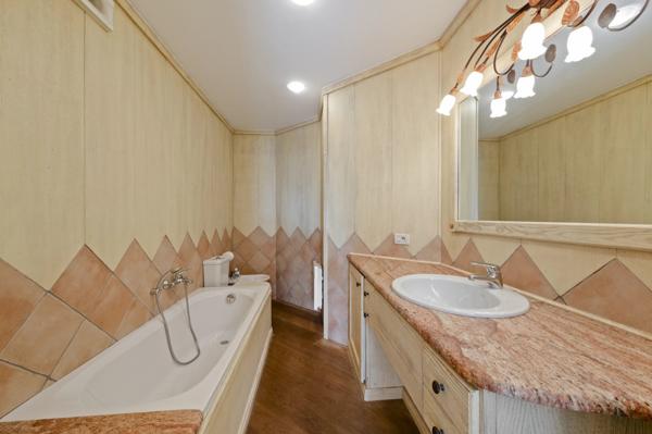 Magnifique penthouse proche de Monaco