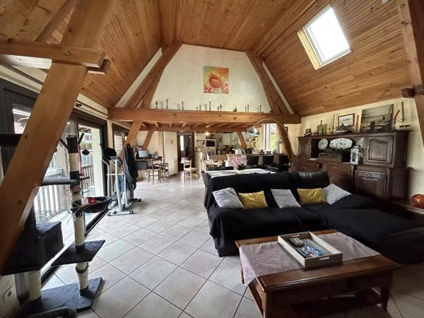 Maison de famille avec piscine et jardin