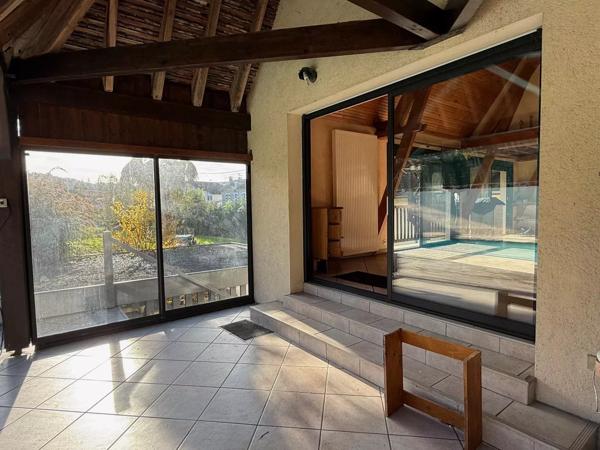 Maison de famille avec piscine et jardin