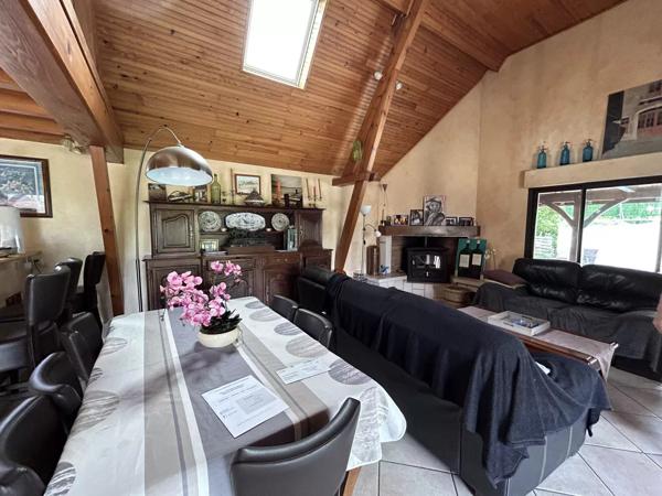 Maison de famille avec piscine et jardin