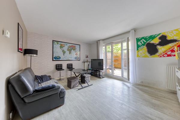 Appartement Bussy Saint Georges 2 pièce(s) 45.12 m2 + DOUBLE TERRASSE