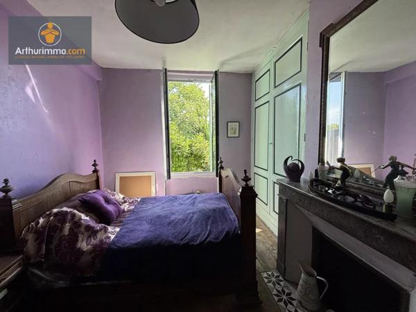 Vente                                                      Maison
                        
                     7 pièces                      167 m2                     à Marmande