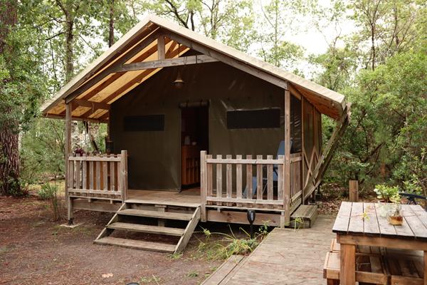 Maison Notre Dame De Riez 2 chambres et dépendances sur 3 100 m2 de terrain boisé