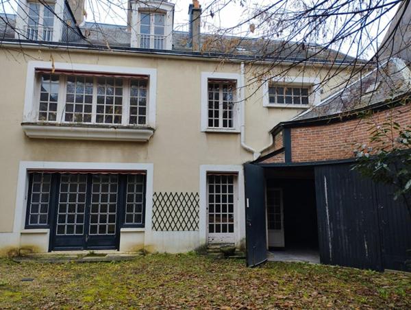 Hotel particulier Chateaudun 14 pièce(s) 420 m2