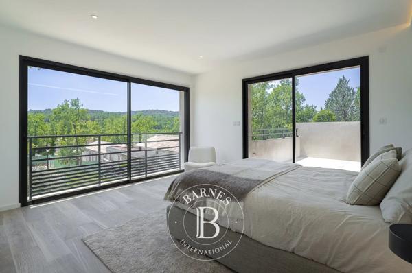 Tourrettes, Villa 4 Chambres -  225 m² à vendre