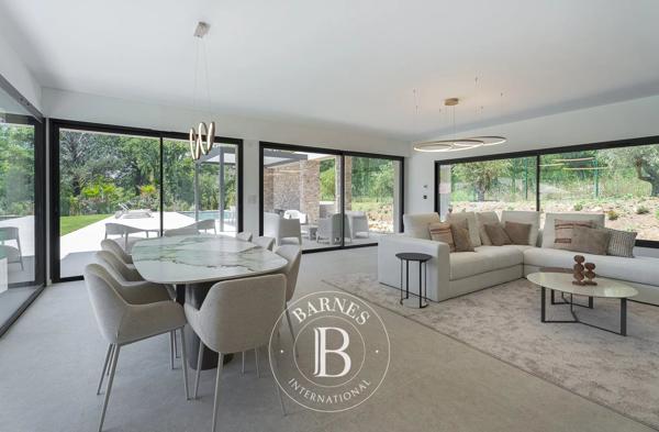 Tourrettes, Villa 4 Chambres -  225 m² à vendre