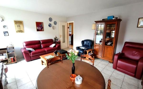 Appartement à vendre    2 pièces • 57,32 m2 Les Mureaux