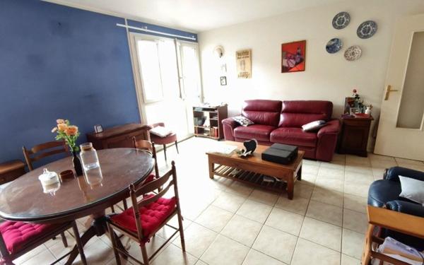 Appartement à vendre    2 pièces • 57,32 m2 Les Mureaux