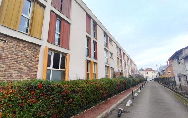 Appartement à vendre    2 pièces • 57,32 m2 Les Mureaux