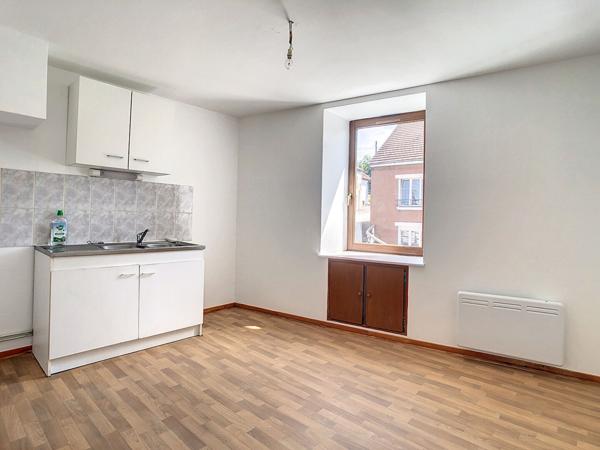 Location appartement Neufchâteau - 2 pièce(s) - 40 m² - 360 € / mois