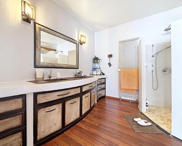 Maison d'architecte rénovée ? 5 chambres, piscine et parc arboré sans vis-à-vis à Montauban Sud