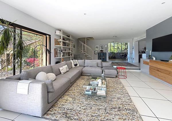 Maison d'architecte rénovée ? 5 chambres, piscine et parc arboré sans vis-à-vis à Montauban Sud