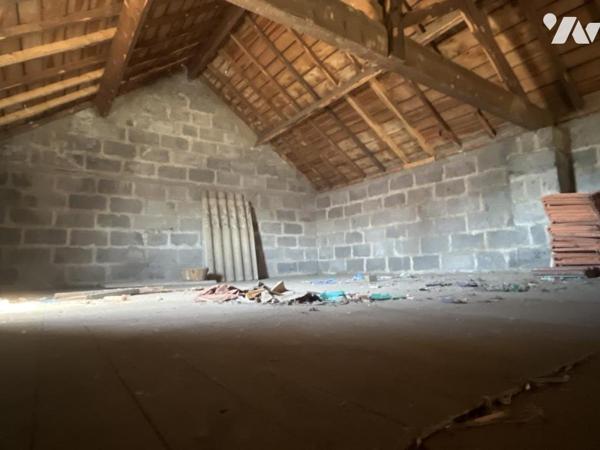 PONT-SAINT-MARTIN - Maison de plain-pied