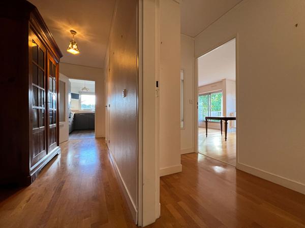 A Vendre Appartement Meaux 3 pièce(s) 83.19 m2, balcon et 2 places de parking  sous sol et 1 cave..