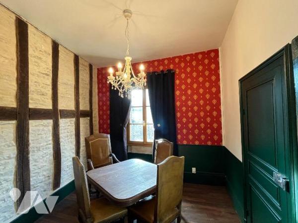 Immeuble à vendre à MUSSY SUR SEINE (10250), AUBE. Immeuble mixte à usage commercial et/ou habi...