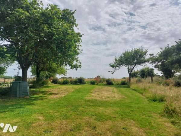 A VENDRE - CRAON - MAISON CAMPAGNE EN HAMEAU - JARDIN