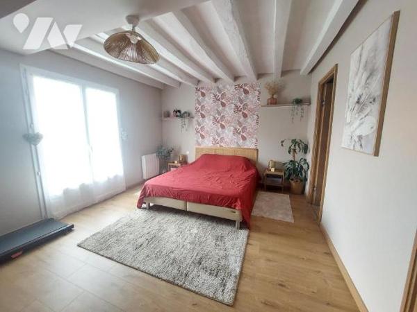 A VENDRE - CRAON - MAISON CAMPAGNE EN HAMEAU - JARDIN