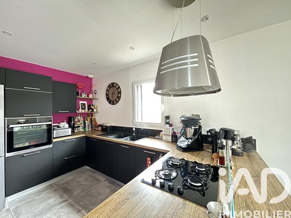 Maison à vendre 5 pièces 134 m² Charentay