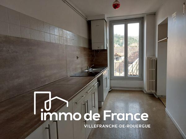 Appartement T3 de 107 m2 en deuxième étage sur le tour de ville