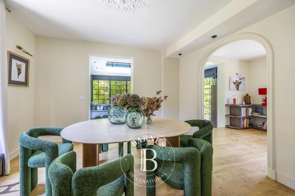 Ville-d'Avray, Maison 5 Chambres -  285 m² à vendre