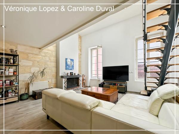 Bordeaux (33), quartier Saint-Michel, superbe appartement T3 en duplex dans un bel immeuble en pierre