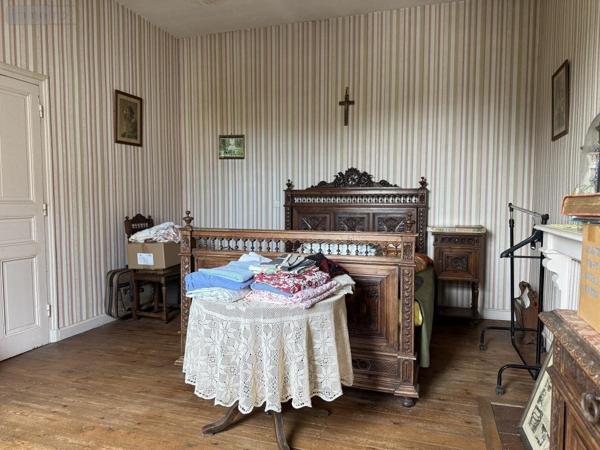 Maison à vendre à Guingamp dans les Côtes-d'Armor (22200), ref : 22064-1236