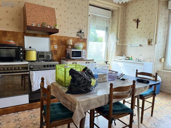 Maison à vendre à Guingamp dans les Côtes-d'Armor (22200), ref : 22064-1236