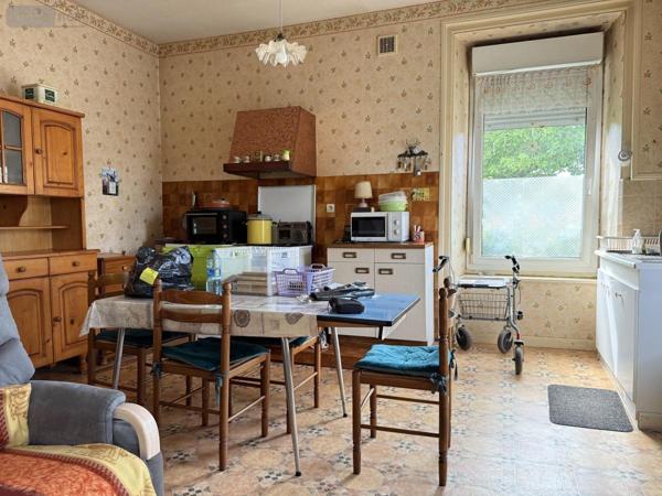 Maison à vendre à Guingamp dans les Côtes-d'Armor (22200), ref : 22064-1236