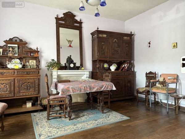 Maison à vendre à Guingamp dans les Côtes-d'Armor (22200), ref : 22064-1236