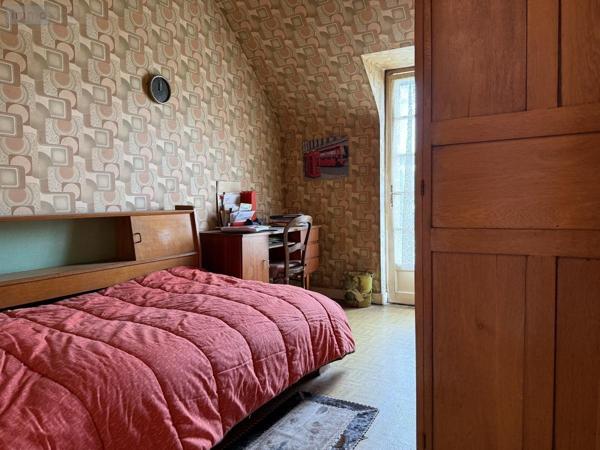 Maison à vendre à Guingamp dans les Côtes-d'Armor (22200), ref : 22064-1236