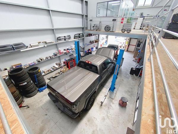 Location atelier 204 m² Brie-Comte-Robert