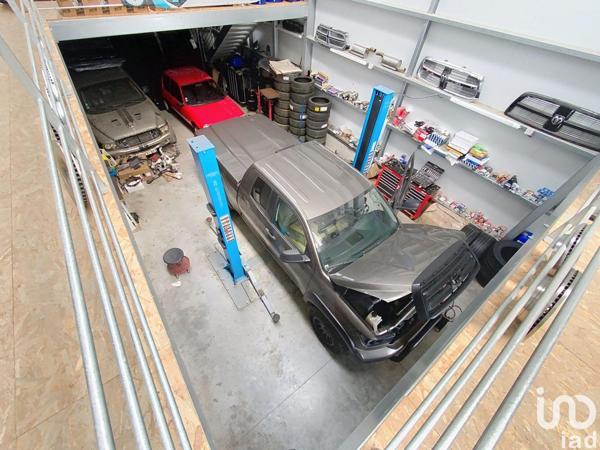 Location atelier 204 m² Brie-Comte-Robert