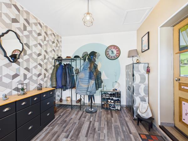 Garchy (58150) Maison sans travaux, 3 chambres, double garage sur jardin clos à Garchy