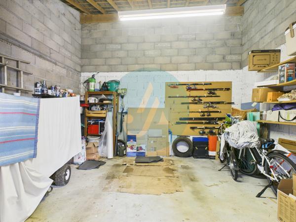 Garchy (58150) Maison sans travaux, 3 chambres, double garage sur jardin clos à Garchy