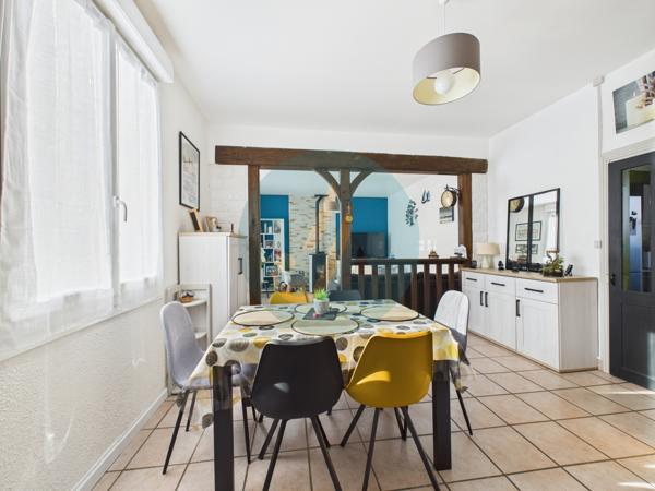 Garchy (58150) Maison sans travaux, 3 chambres, double garage sur jardin clos à Garchy